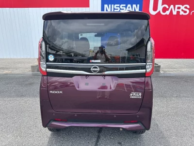 NISSAN ROOX