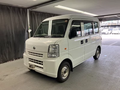 NISSAN CLIPPER VAN