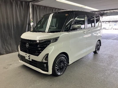 NISSAN ROOX