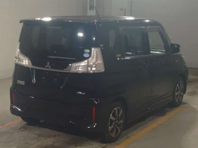 MITSUBISHI DELICA D2