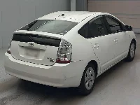Цена авто Toyota Prius с аукционов Японии, номер кузова NHW20, пробег 216 000, оценка 2