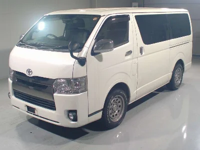 TOYOTA HIACE VAN