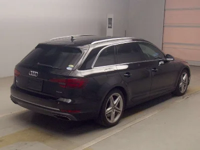 AUDI A4 AVANTE