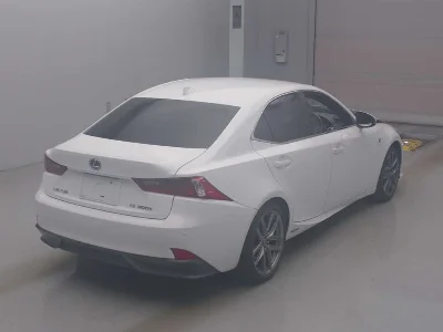 LEXUS IS