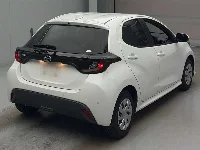 Цена авто Toyota Yaris с аукционов Японии, номер кузова KSP210, пробег 42 000, оценка 8