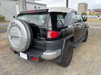 TOYOTA FJ CRUISER