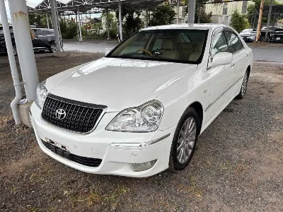 TOYOTA CROWN MAJESTA