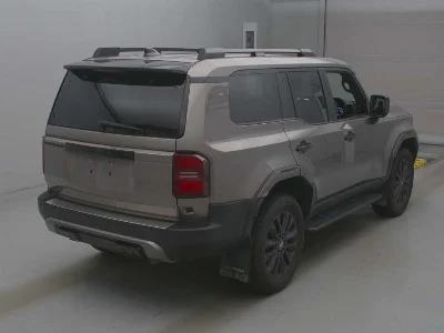 TOYOTA LAND CRUISER 250