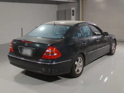 MERCEDES BENZ E CLASS