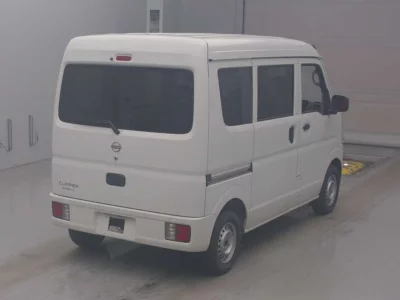 NISSAN CLIPPER VAN