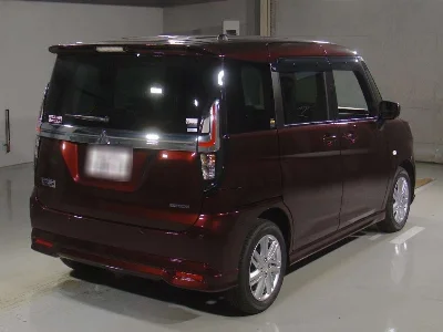 MITSUBISHI DELICA D2
