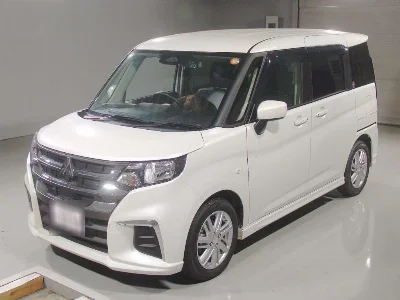 MITSUBISHI DELICA D2