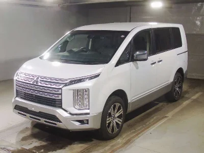 MITSUBISHI DELICA D5