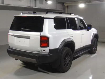 TOYOTA LAND CRUISER 250