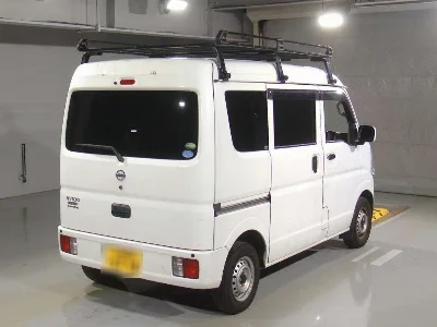 NISSAN CLIPPER VAN