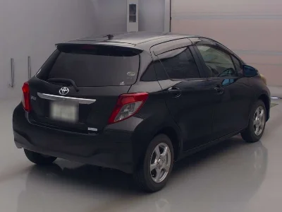 TOYOTA VITZ