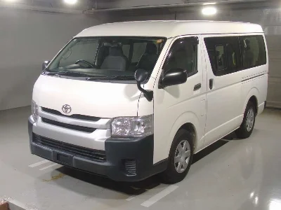 TOYOTA HIACE
