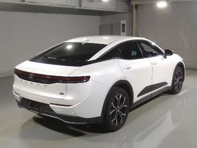 TOYOTA CROWN CROSSOVER
