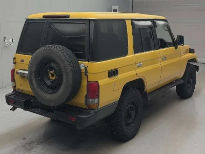 TOYOTA LAND CRUISER