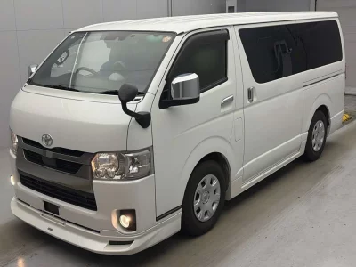 TOYOTA HIACE VAN