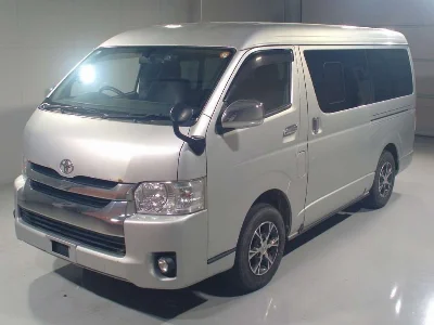 TOYOTA REGIUS VAN