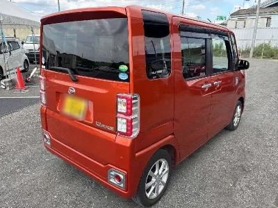 DAIHATSU WAKE