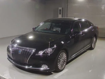 TOYOTA CROWN MAJESTA