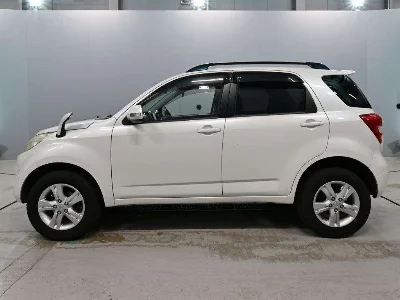 TOYOTA RUSH