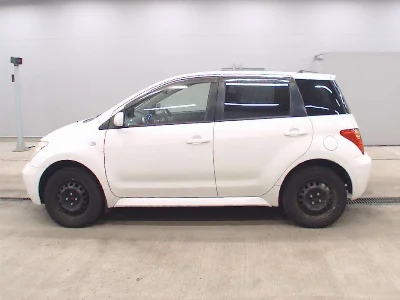TOYOTA IST
