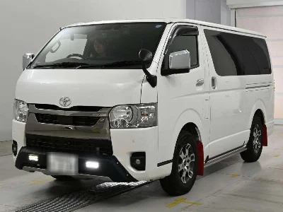 TOYOTA HIACE VAN