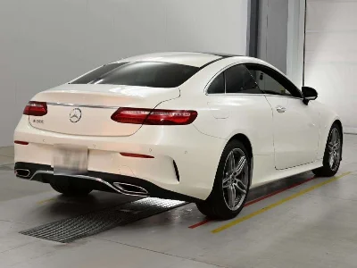 MERCEDES BENZ E CLASS