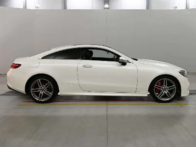 MERCEDES BENZ E CLASS