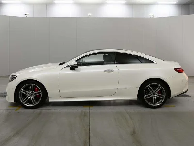 MERCEDES BENZ E CLASS