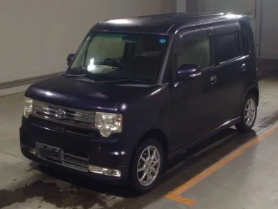 TOYOTA PIXIS SPACE