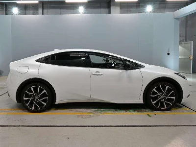 TOYOTA PRIUS PHV