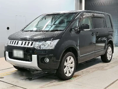 MITSUBISHI DELICA D5