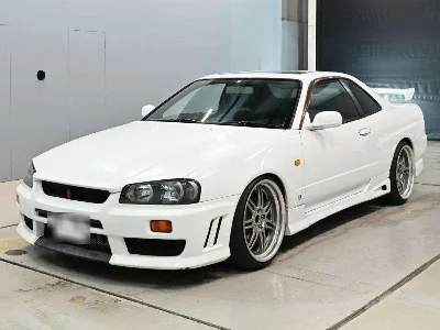 NISSAN SKYLINE