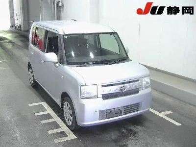 TOYOTA PIXIS SPACE