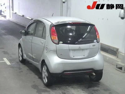 MITSUBISHI I