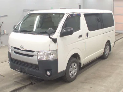 TOYOTA REGIUS VAN