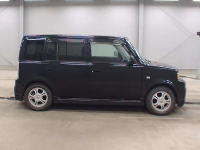 TOYOTA BB