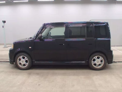 TOYOTA BB