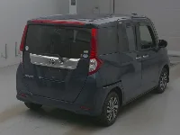 Цена авто Toyota Roomy с аукционов Японии, номер кузова M900A, пробег 135 000, оценка 8