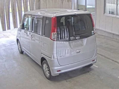 NISSAN ROOX