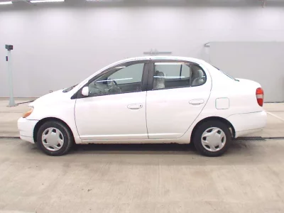 TOYOTA PLATZ