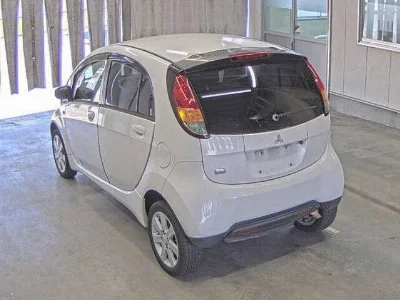 MITSUBISHI I