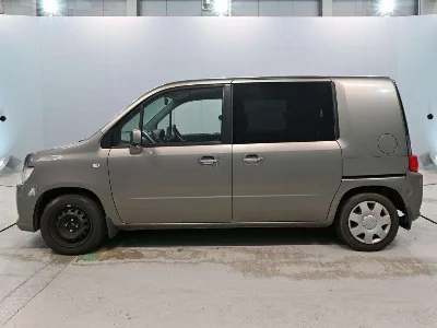 HONDA MOBILIO SPIKE
