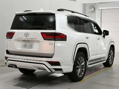 TOYOTA LAND CRUISER