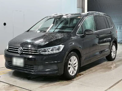 VOLKSWAGEN GOLF TOURAN