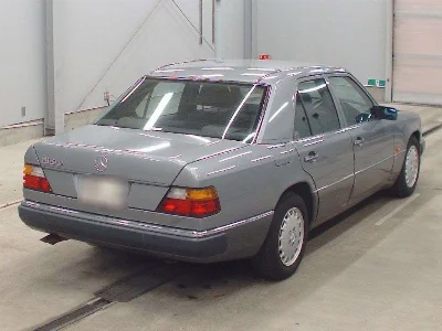 MERCEDES BENZ MEDIUM CLASS